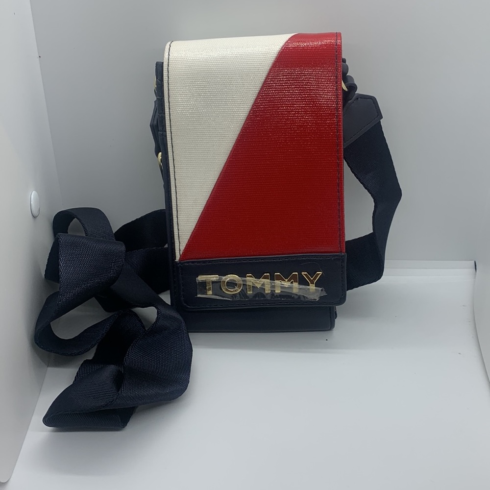 Tommy Hilfiger crossbody